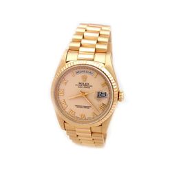 36mm Gents Rolex 18k Yellow Gold Oyster Perpetual Daydate Watch. Ivory Dial. 18k Yellow Gold Fluted 