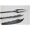 Image 6 : 2 Weapons   spears