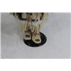 Image 9 : 2 Handmade Porcelain Indian Figurines