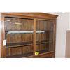 Image 4 : Giant Display Cabinet