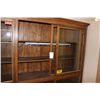 Image 9 : Giant Display Cabinet