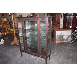 Vintage Dispaly Cabinet