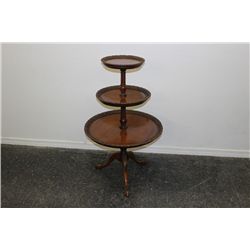 Antique Wedding Cake Table