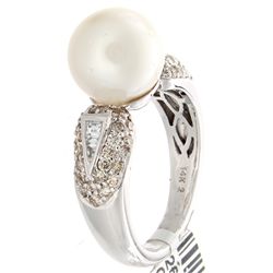 14K White Gold 7.99ctw Pearl & Diamond Ring