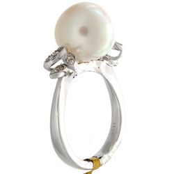 18K White Gold 11.32ctw Pearl & Diamond Ring