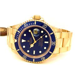 40mm Gents Rolex 18k Yellow Gold Oyster Perpetual Submariner Watch. Blue Dial. 18k Yellow Gold Bezel