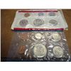 Image 2 : 1972 US MINT SET (UNC) P/D/S (WITH ENVELOPE)