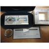 Image 1 : 2000 CANADA POLAR BEAR STAMP AND COIN SET