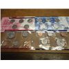Image 2 : 1999 US MINT SET (UNC) P/D (WITH ENVELOPE)