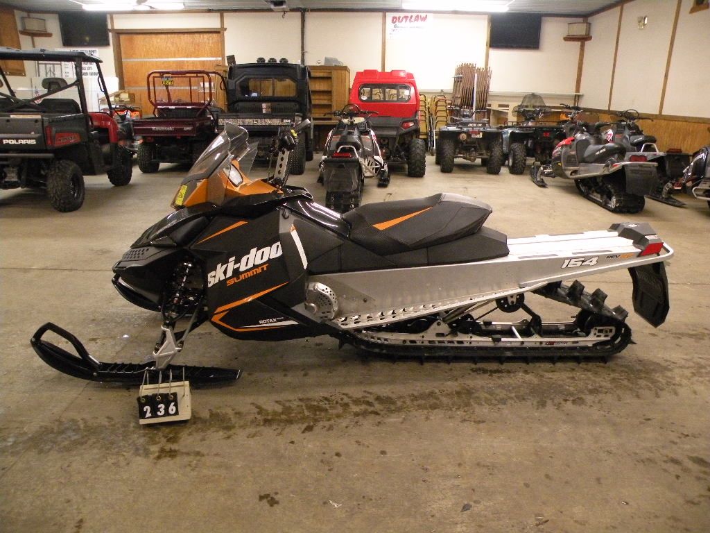 2014 Ski Doo Summit 800 SN2BPSCBEA1EV000462