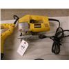 Image 1 : DeWalt saw