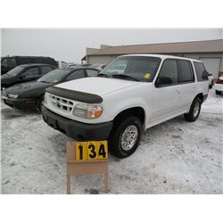 2000 Ford Explorer 4x4  City Owned                                  SN-1FMZU72X3YZB11563