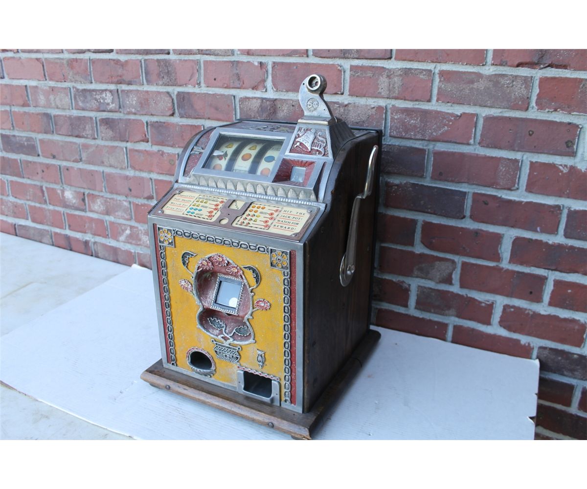 Rare Mills Revamp Nickel Five Cent Slot Machine SN 120356 w/ Key