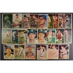 1957 Topps Baseball Lot (23 cards)   Mostly EX