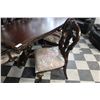 Image 2 : HEAVILY CARVED FORMAL DINING ROOM SET INCLUDES: