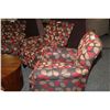 Image 2 : LEAF PATTERN ARM CHAIR