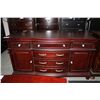 Image 2 : DARK WOOD HORIZONTAL DRESSER