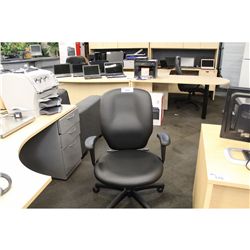 LACASSE BLACK LEATHER ERGONOMIC TASK CHAIR