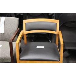 CHERRY FRAME CLIENT CHAIR