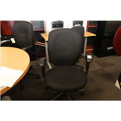 LACASSE BLACK MULTI LEVER TASK CHAIR