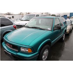 1995 GMC JIMMY SLS, 2 DOOR SUV, GREEN, VIN # 1GKCT18W7S2513633