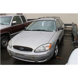 2005 FORD TAURUS SE, 4 DOOR WAGON, GREY, VIN # 1FAHP58U75A150701