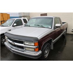 1997 CHEVROLET SILVERADO 2500, 2 DOOR PU, RED, VIN # 1GCGC29R0VE227461