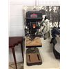 Image 2 : Job Mate 5 Speed Drill Press