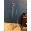 Image 1 : Metal Easel