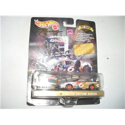 HOT WHEELS COLLECTION *1998 COLLECTOR EDITION-PIT CREW* IN ORIGINAL PACKAGE!! COLLECTIBLE CAME OUT O
