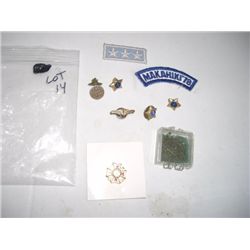 ASSORTED US NAVY PINS/PATCHES & PENDANT-ASSORTMENT INCLUDES *VINTAGE US NAVY RECRUTING CAMMAND PENDA