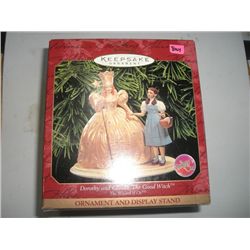 1998 HALLMARK KEEPSAKE ORNAMENT & DISPLAY-NEW IN THE BOX *WIZARD OF OZ-DOROTHY AND GLINDA-THE GOOD W