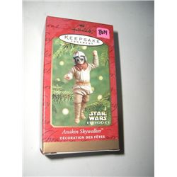 2001 HALLMARK KEEPSAKE ORNAMENT-NEW IN THE BOX *STAR WARS-ANAKIN SKYWALKER* ORIGINAL PRICE $14.95!!