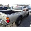 Image 8 : 2001 Toyota Tacoma Prerunner SR5 Crew Cab S/B P/U