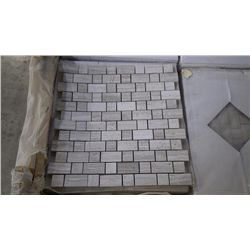 APPROX 100 PCS LIGHT WOODRIDGE STAGGERED MOSAIC RETAIL 1795.00 AT 17.95 PER SQ FT