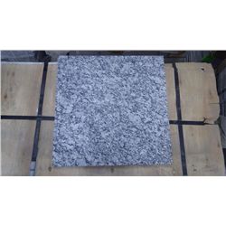 1 CRATE APPROX 168 PCS 18X18 OCEAN WAVE GRANITE TILE RETAIL 6207.00 AT 25.63 PER SQ FT