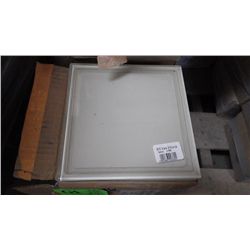 3 BOXES APPROX 27 PCS 7.5X7.5 SIENNA GLASS TILE SMOOTH FINISH RETAIL 808.00 AT 29.95 PER TILE
