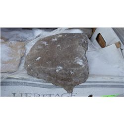 6 BOXES APPROX 60 SQ.FT HERITAGE STONE FLATS TOP ROCK RETAIL 539.00