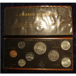 340. 1968 Canada Mint Set in Special holder. Includes the Silver Dime & Quarter. 8 pcs.