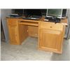 Image 1 : DOUBLE PEDESTAL OAK DESK