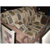 Image 2 : 2PC SOFA AND LOVESEAT SET - BROWN AND FLORAL PATTERNED UPHOLSTERY