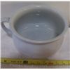 Image 5 : Chamber Pot