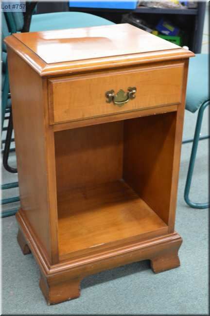 Single drawer maple night table