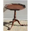 Image 1 : Platter Style Serving Table