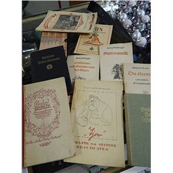 ASSORTMENT OF VINTAGE GERMAN BOOKS