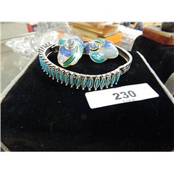 TURQUOISE BRACLET (CLASP NEEDS REPAIR ) AND BLUE EARINGS