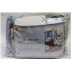 Image 1 : BAG OF CHILDRENS BEDDING FOR CRIB W BUMPERS ETC