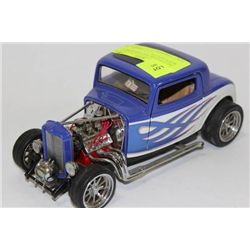 DIE CAST CAR  1932 FORD STREET ROD SCALE 1:18