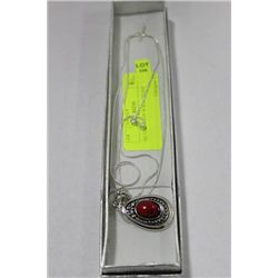 SILVER CHAIN W/RED STONE