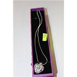 SILVER NECKLACE